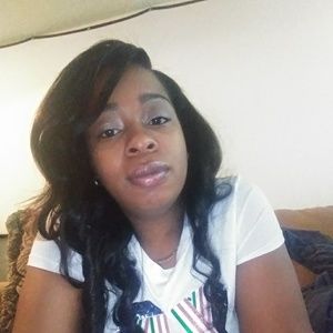 Meet your Posher, Renisha